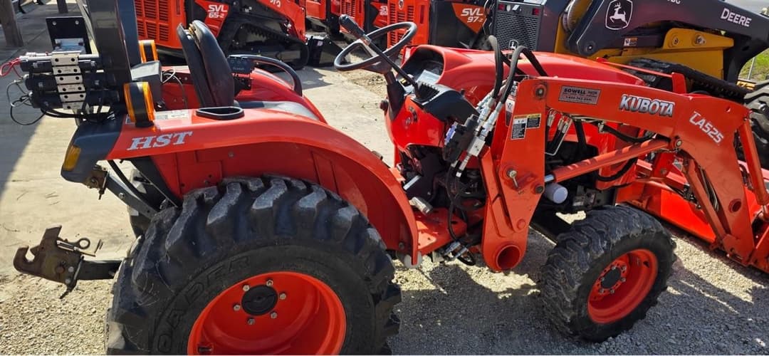 Image of Kubota L3901HST Image 1