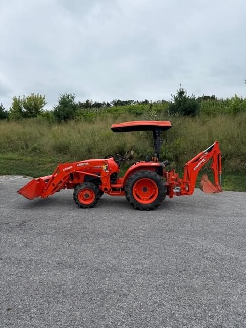 Image of Kubota L3901HST equipment image 4