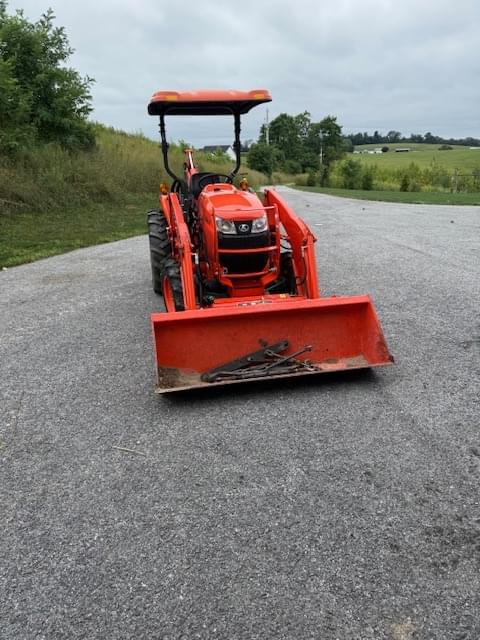 Image of Kubota L3901HST equipment image 1