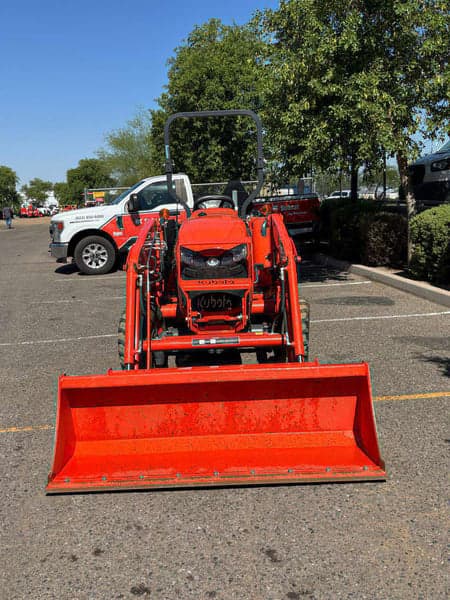 Image of Kubota L3902 equipment image 2