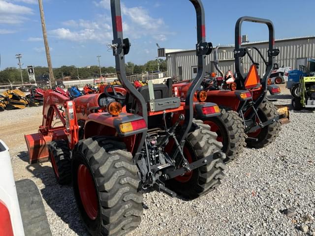 Image of Kubota L3902 equipment image 3