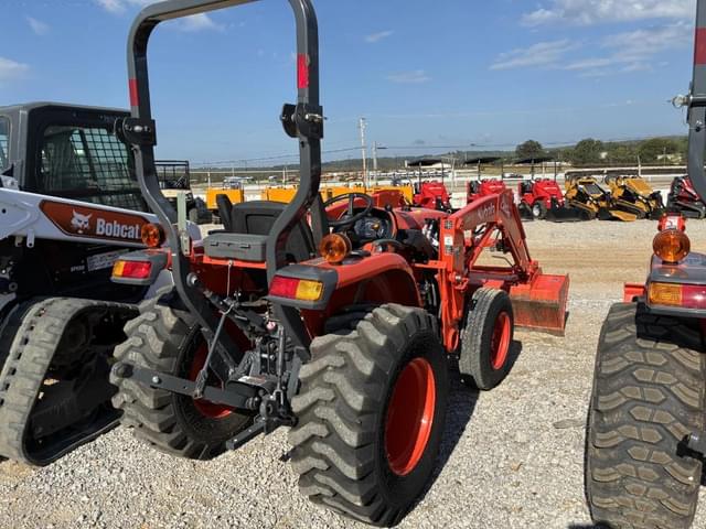 Image of Kubota L3902 equipment image 2