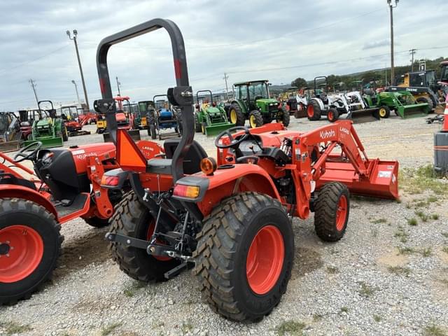 Image of Kubota L3902 equipment image 2