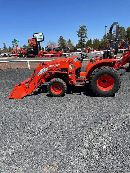 Image of Kubota L3902 equipment image 1