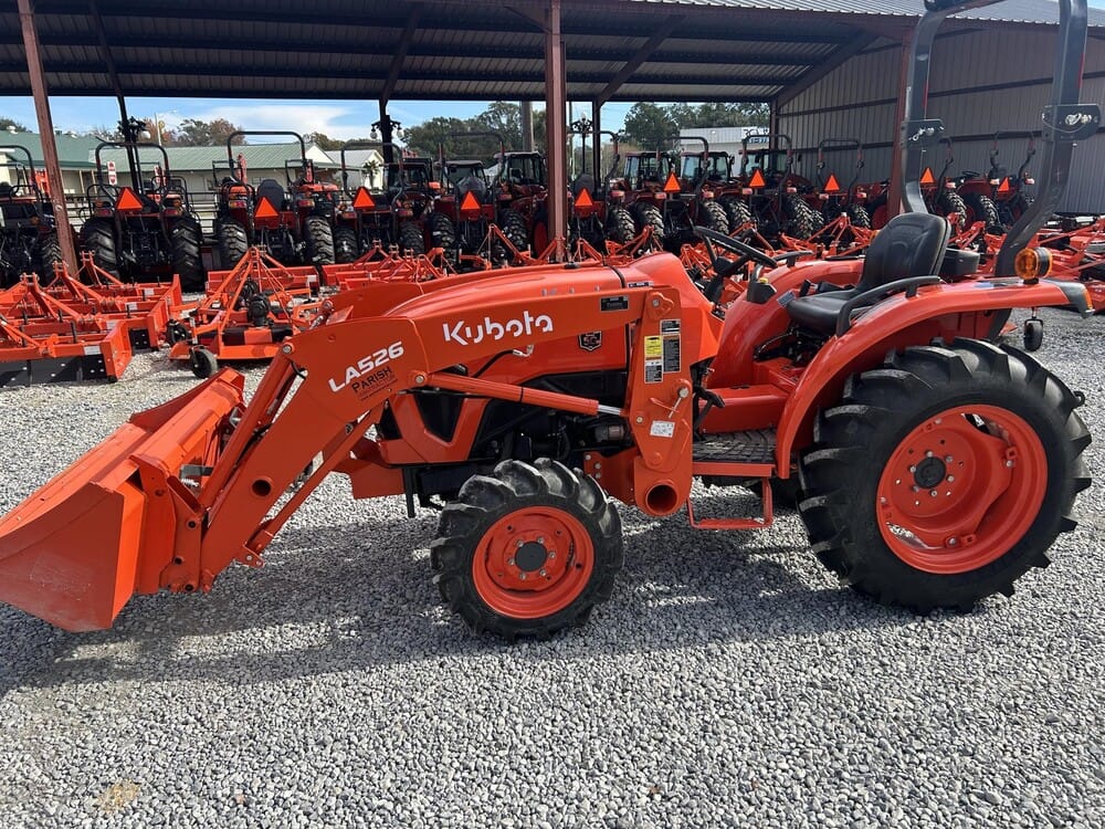2022 Kubota L3902HST Equipment Image0