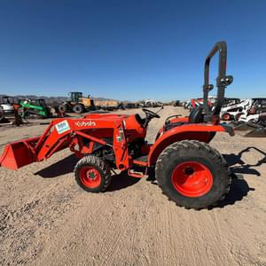 Kubota L3902 Image