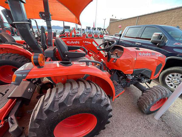 Image of Kubota L3902HST equipment image 1