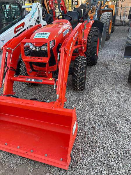 Image of Kubota L3902 equipment image 2
