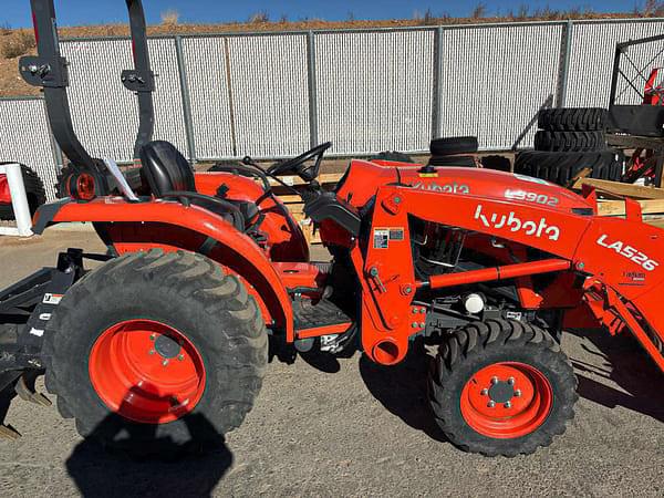 Image of Kubota L3902HST equipment image 1