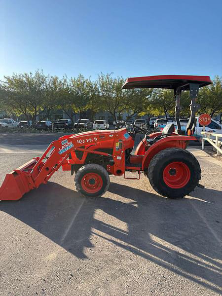 Image of Kubota L3902HST equipment image 1