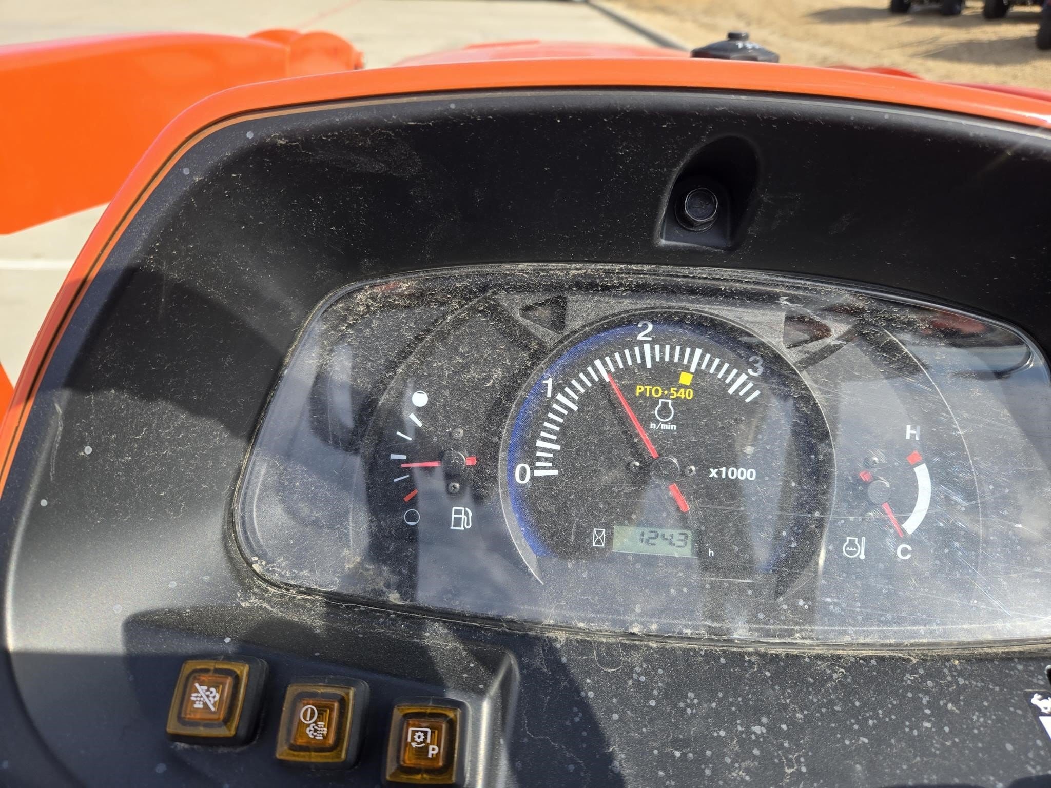 2024 Kubota L3902HST Equipment Image0