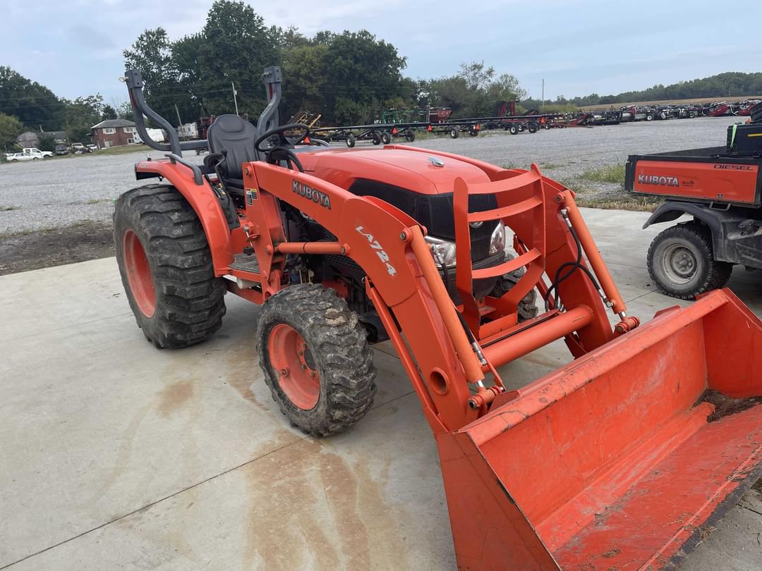 Image of Kubota L3940 Image 0