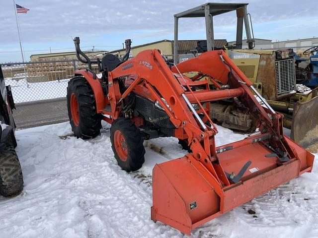 Image of Kubota L3940 equipment image 3