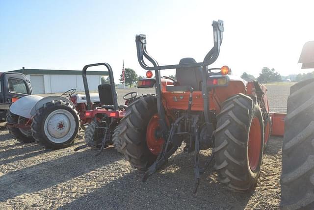 Image of Kubota L4060 equipment image 2