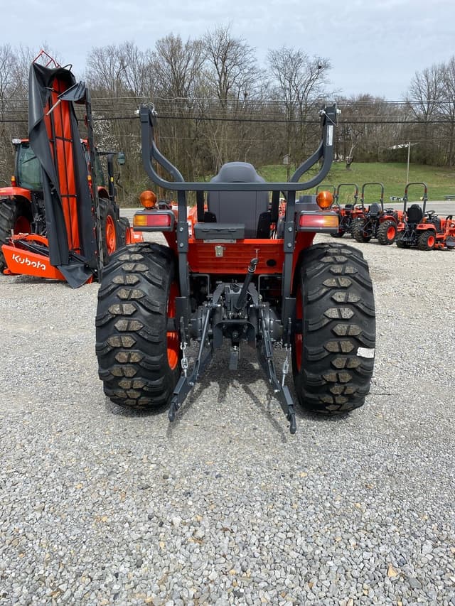 Image of Kubota L4060 equipment image 3