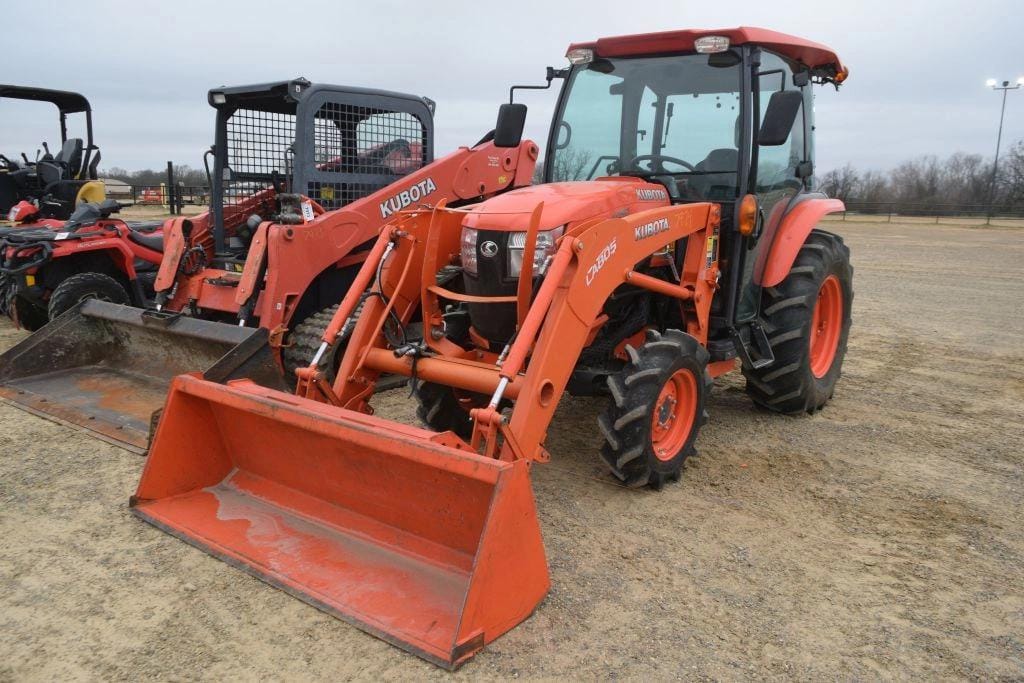 Main image Kubota L4060