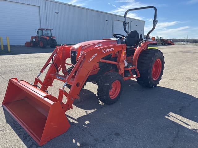 Image of Kubota L4060 equipment image 3