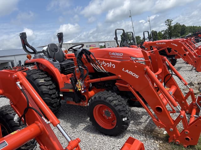 Image of Kubota L4060 equipment image 1