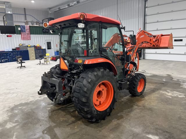 Image of Kubota L4060 equipment image 2
