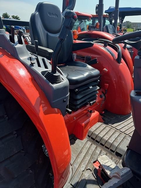 Image of Kubota L4060HST-LE equipment image 3