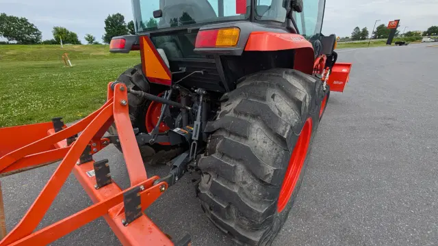 Image of Kubota L4060HSTC-LE equipment image 3