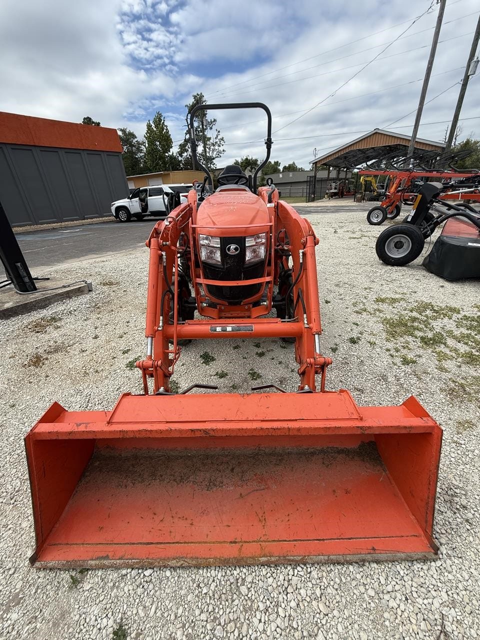 2024 Kubota L4060HST-LE Equipment Image0