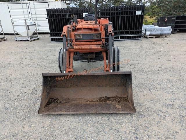 Image of Kubota L4150 equipment image 4