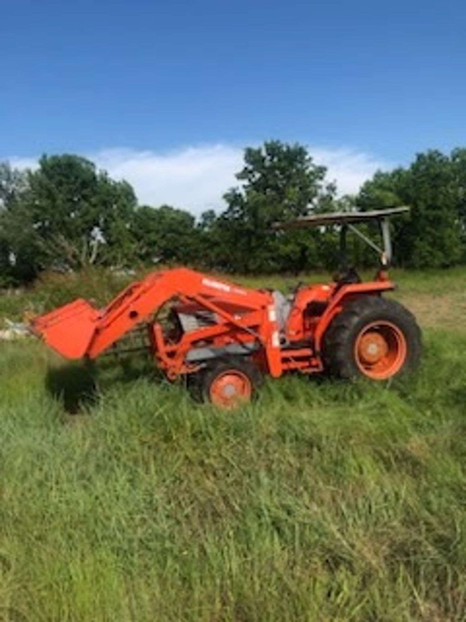 Kubota L4200 Equipment Image0