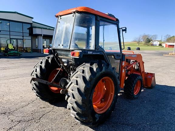 Image of Kubota L4200 equipment image 4