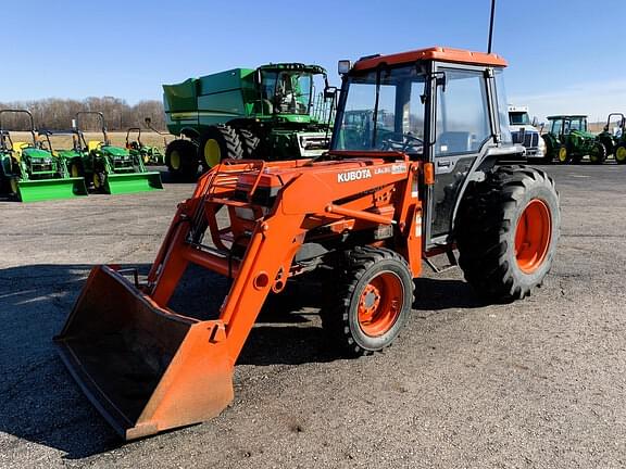 Image of Kubota L4200 Primary image