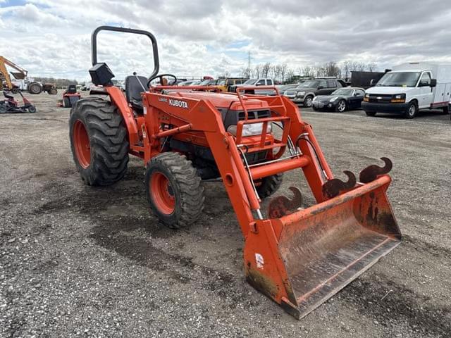 Image of Kubota L4200 equipment image 4