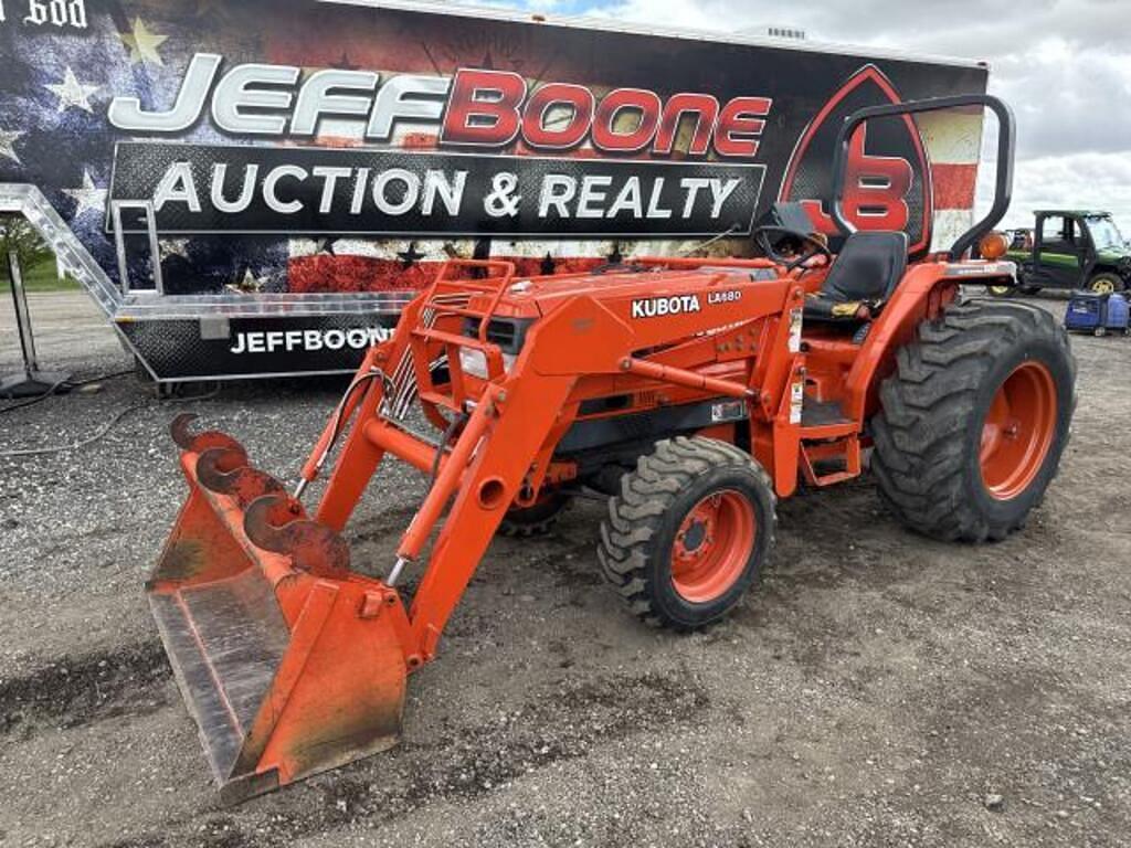 Image of Kubota L4200 Primary image