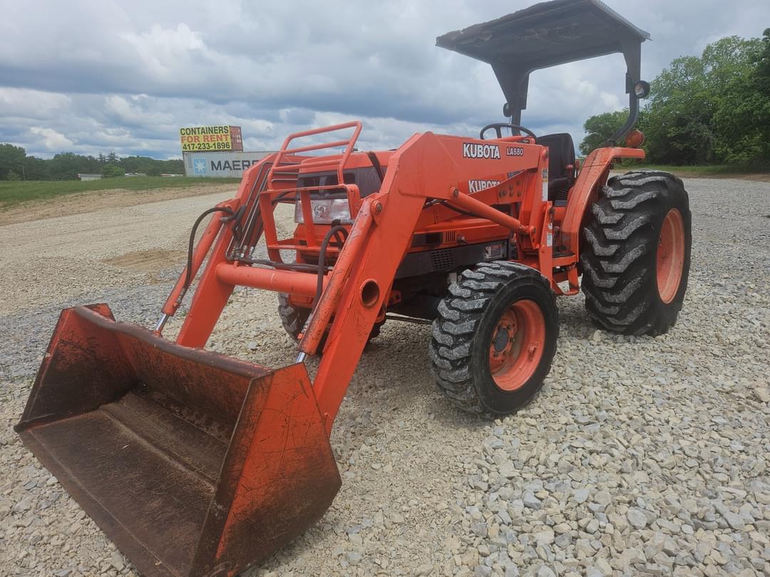 Image of Kubota L4200 Primary image