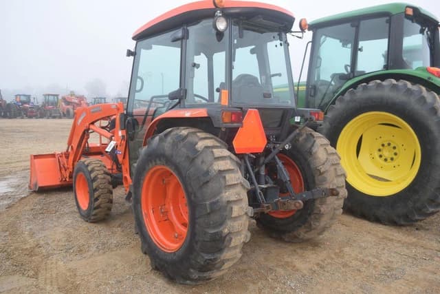 Image of Kubota L4240 equipment image 2