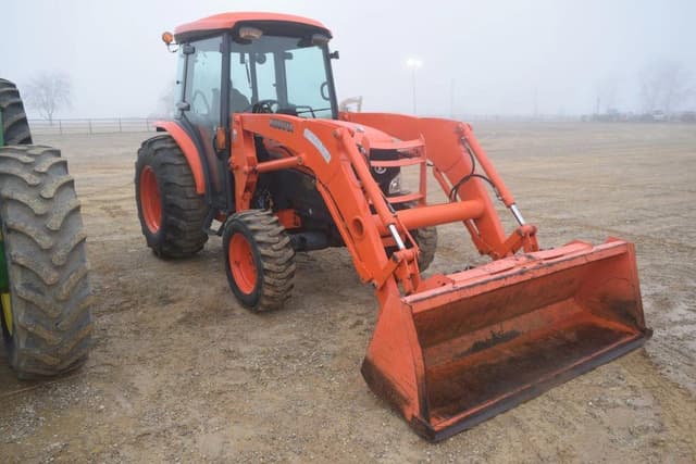 Image of Kubota L4240 equipment image 4