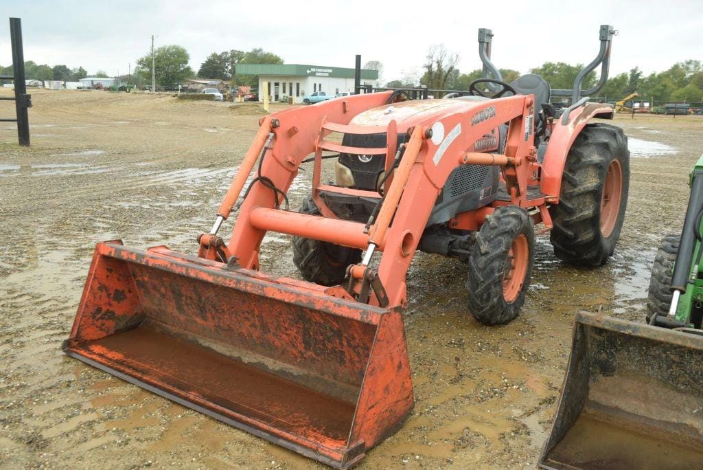 Main image Kubota L4240