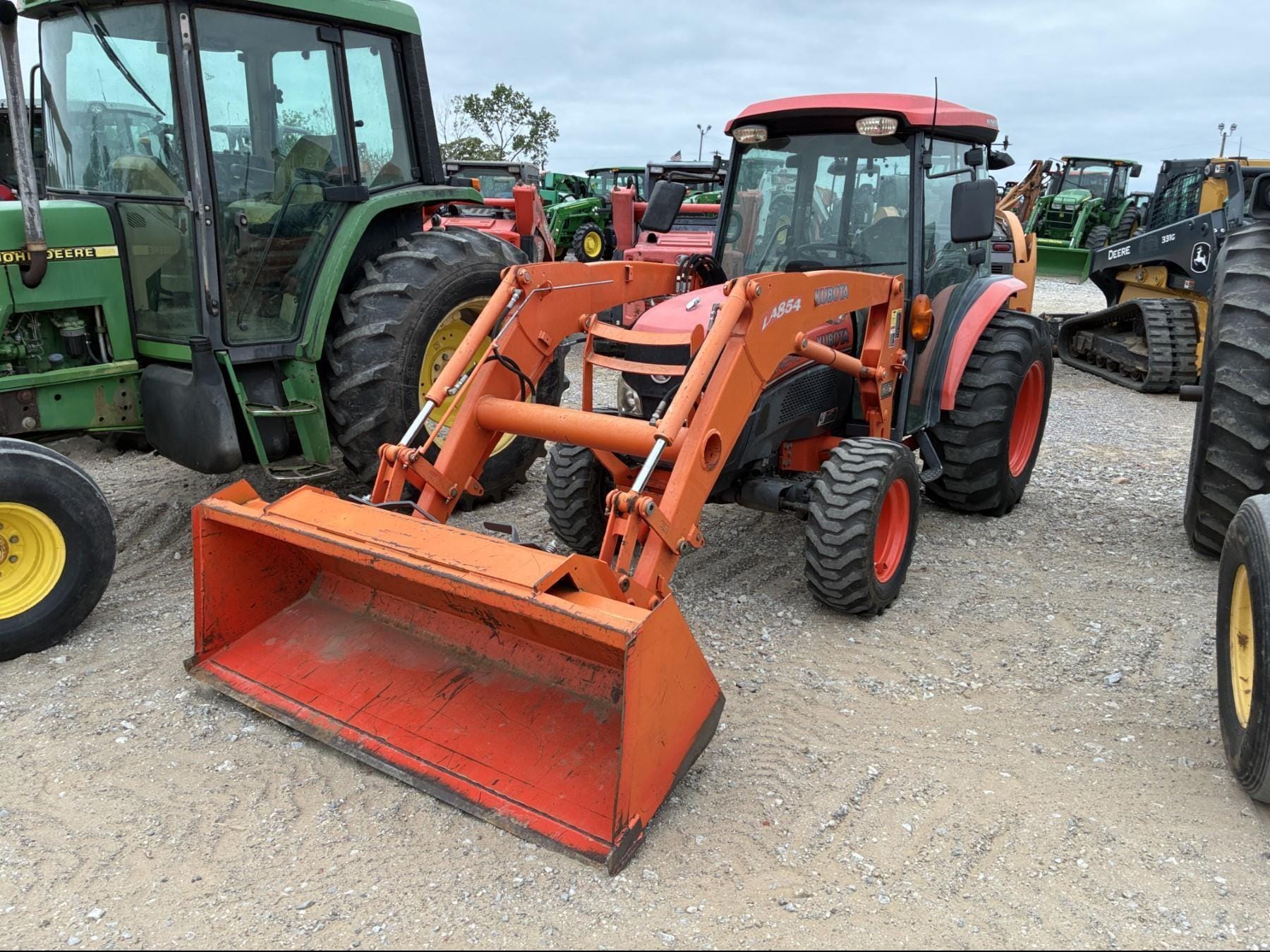 Main image Kubota L4240