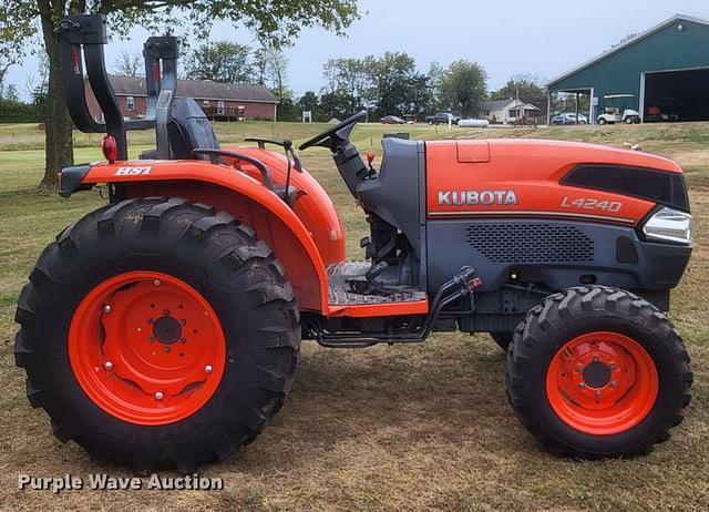 Image of Kubota L4240 equipment image 3