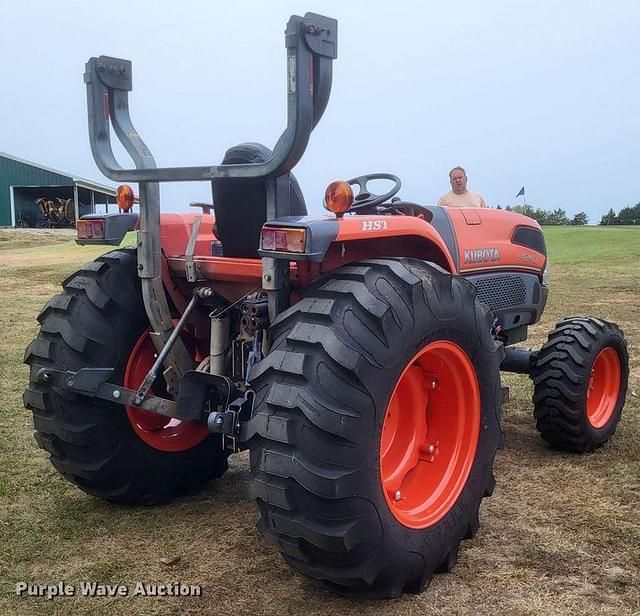 Image of Kubota L4240 equipment image 4