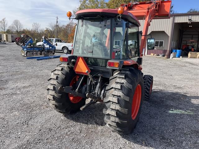 Image of Kubota L4240 equipment image 4