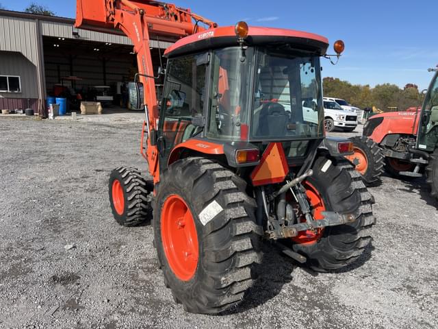 Image of Kubota L4240 equipment image 3