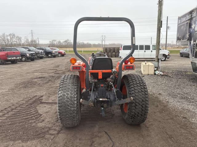 Image of Kubota L4300 equipment image 3