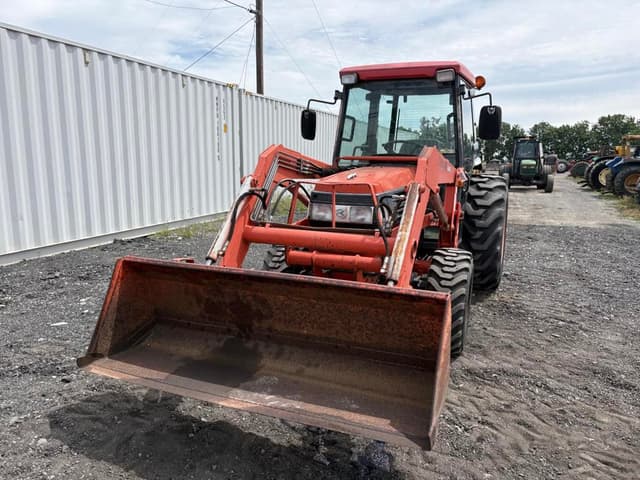 Image of Kubota L4310 equipment image 2