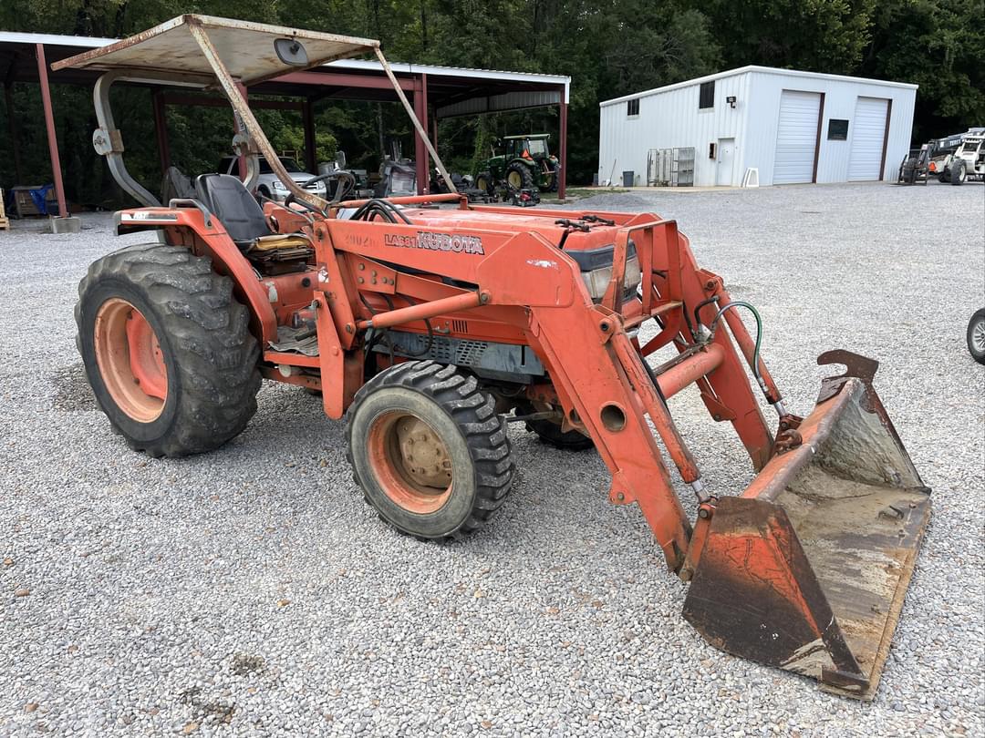 Image of Kubota L4310 Primary image