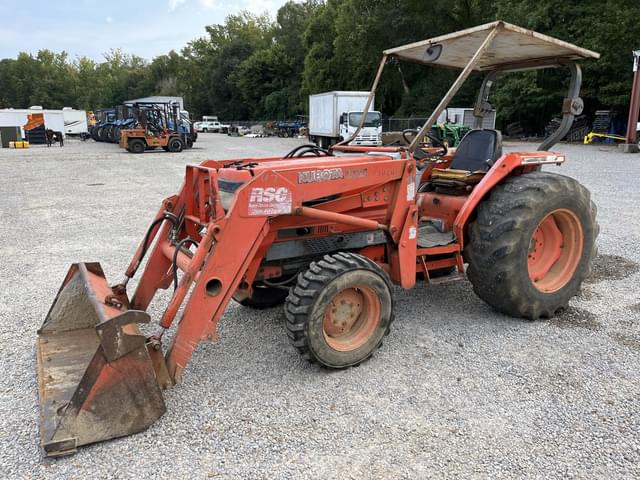 Image of Kubota L4310 equipment image 2