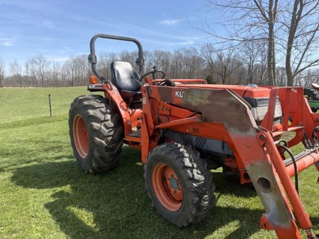 Image of Kubota L4310 equipment image 2