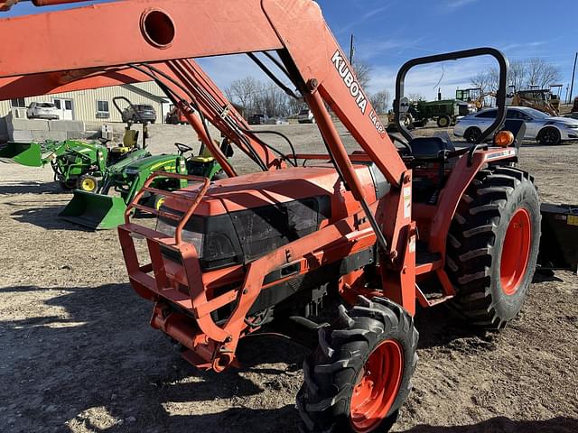 Image of Kubota L4310 equipment image 1