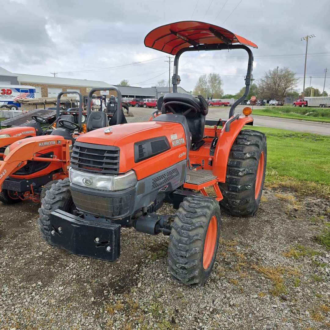 Image of Kubota L4330 Image 0