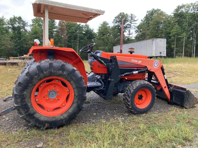 Image of Kubota L4350 equipment image 2