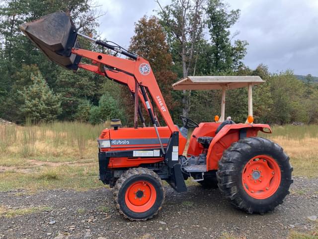 Image of Kubota L4350 equipment image 1